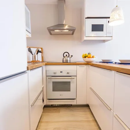 Navy Style Friendly *