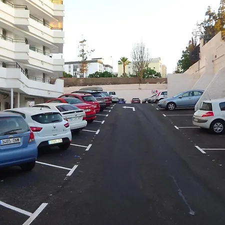 Navy Style Friendly *